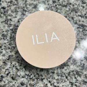 ILIA FADE INTO YOU soft focus finishing powder - used 3 times